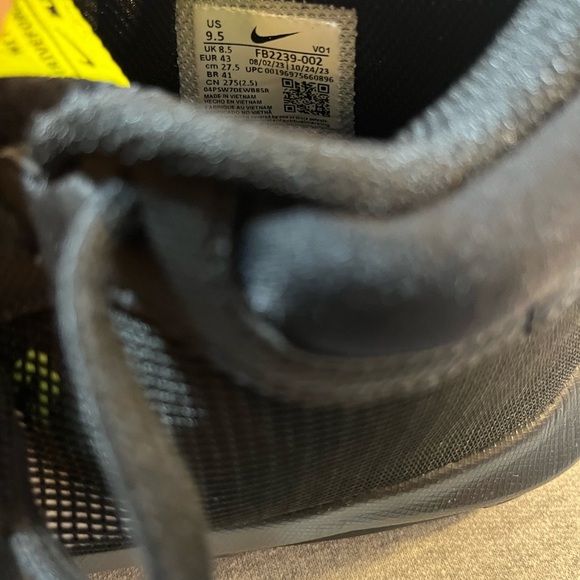 Nike Lebron Witness VIII Black/White-Volt Men's Shoe Size 9.5 FB2239-002 - Picture 10 of 11